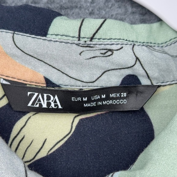 Zara Abstract Figure Print Long Sleeve Button Up Shirt Blouse Women Size M - Picture 3 of 6